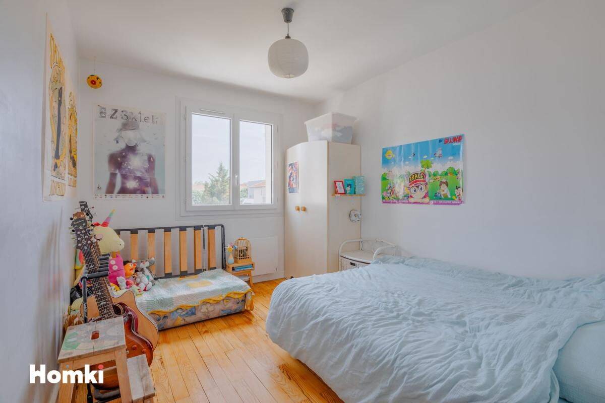 T3 (poss T4) de 68 m2 - Balcon - Cave - Gratte-Ciel — 8