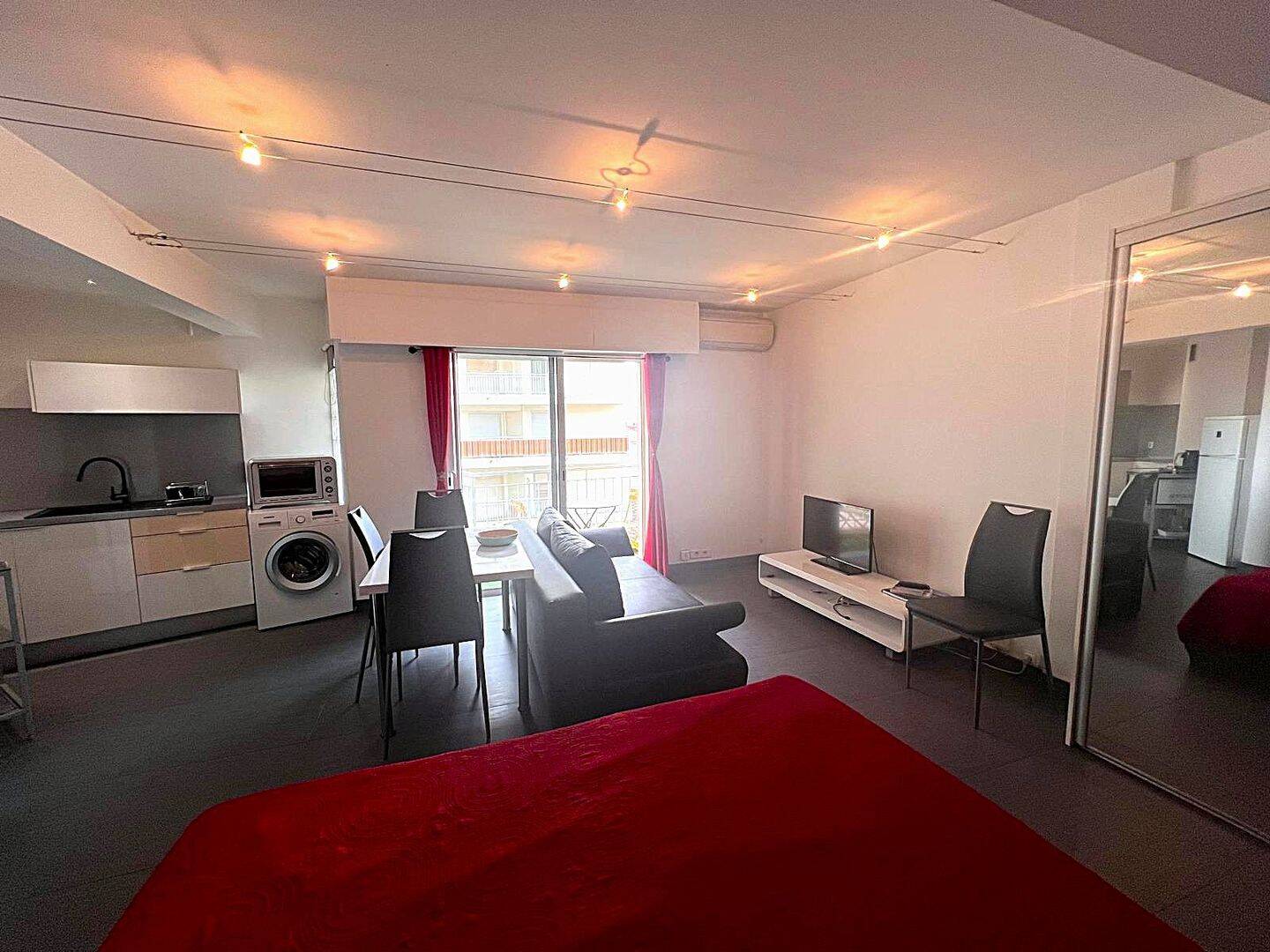 Maison à louer, 34m², CANNES
