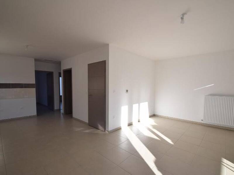 Maison à louer, 66m², AILHON