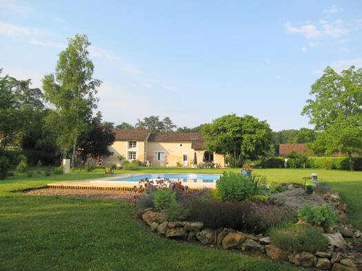 Maison à vendre 348 000 € 5 pièces 4 chambres 146 m² 6 000 m² de terrain Saint-Julien-l'Ars 86800