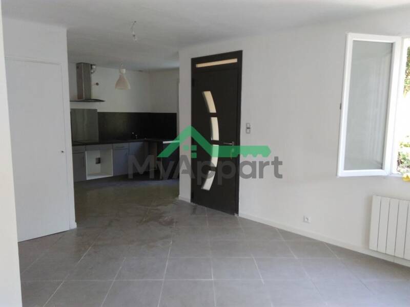 Maison à louer, 60m², LE REVEST LES EAUX