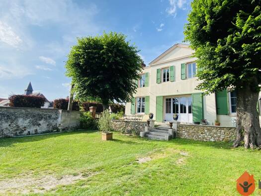 Maison à vendre 429 900 € 7 pièces 5 chambres 200 m² 628 m² de terrain Conde-Sainte-Libiaire 77450