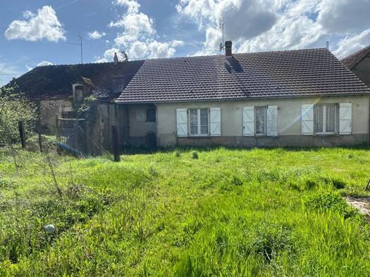 Maison à vendre 208 000 € 5 pièces 4 chambres 120 m² 3 810 m² de terrain Le Blanc 36300