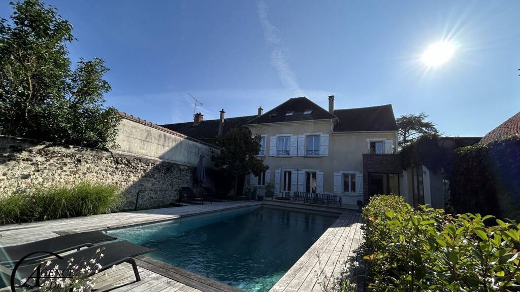 Maison à vendre 835 000 € 11 pièces 4 chambres 257 m² 1 206 m² de terrain Poincy 77470