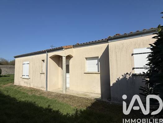 Maison de plain-pied à vendre 175 000 € 4 pièces 3 chambres 97 m² Fors 79230