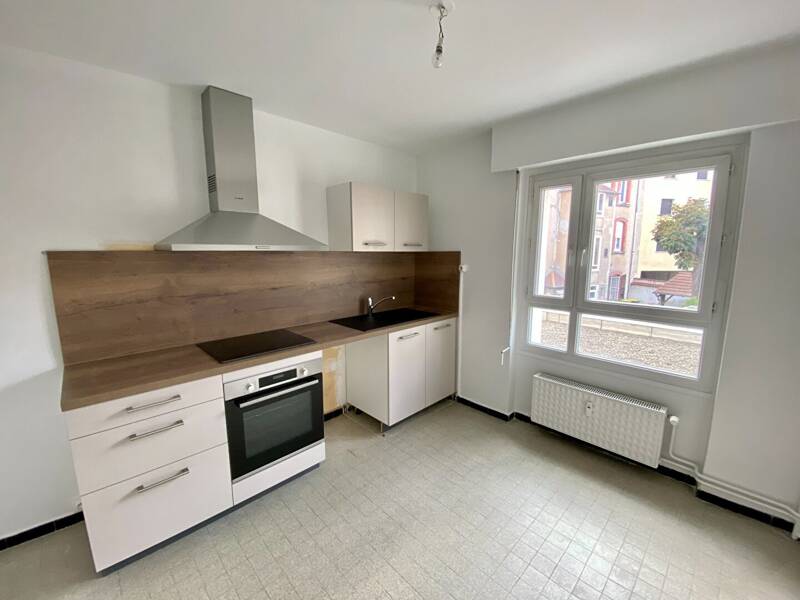 Maison à louer, 45m², FEURS