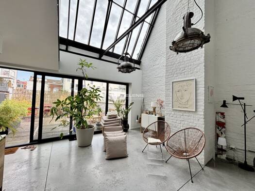 Appartement à vendre 575 000 € 4 pièces 3 chambres 161,3 m² Étage 1/1 Lille 59000