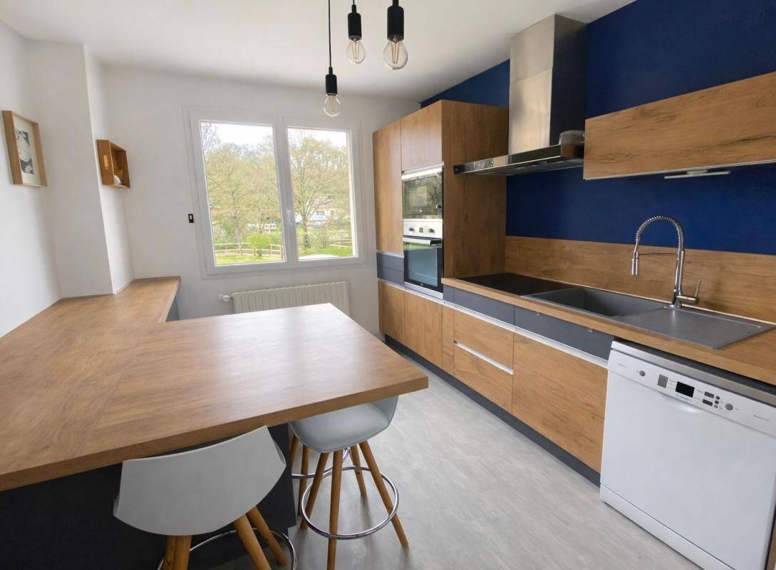 Maison à vendre, 150m², SAVIGNE L'EVEQUE