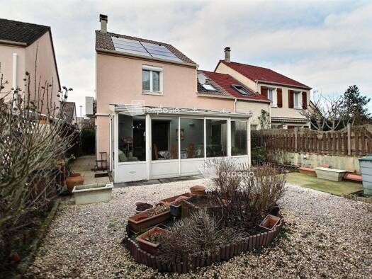 Maison à vendre 299 000 € 4 pièces 3 chambres 102 m² 199 m² de terrain Les Coquelicots Domont 95330