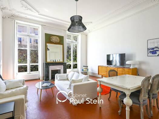 Appartement à vendre 375 000 € 2 pièces 1 chambre 77,49 m² Étage 1/3 Palais de Justice Marseille 6ème arrondissement 13006
