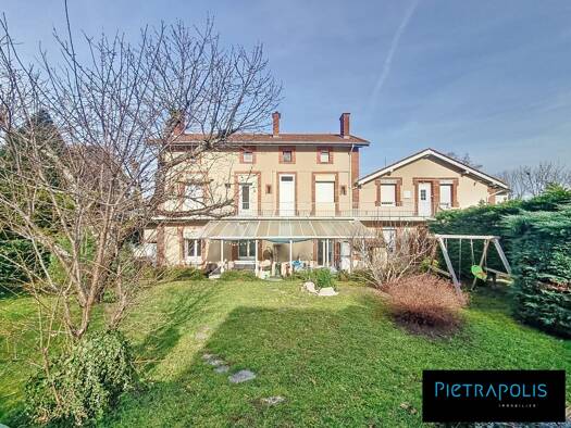 Maison à vendre 399 000 € 10 pièces 1 chambre 493 m² 1 039 m² de terrain Fraisses 42490