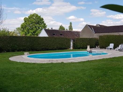 Maison à vendre 249 000 € 7 pièces 5 chambres 215 m² 1 912 m² de terrain Arces-Dilo 89320