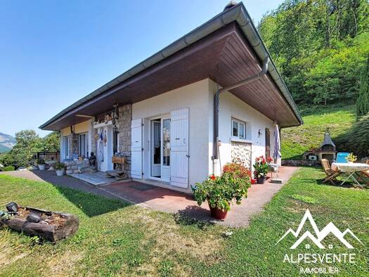 Maison de plain-pied à vendre 525 000 € 14 pièces 3 chambres 118 m² 1 000 m² de terrain Le Biot 74430