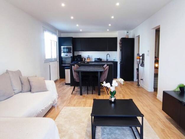 Appartement à vendre 240 000 € 3 pièces 2 chambres 66,9 m² Étage 9/14 Vaise Lyon 9ème arrondissement 69009