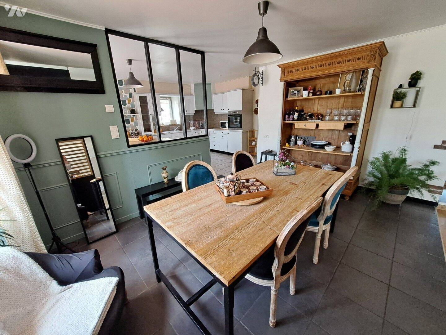 Maison à vendre, 197m², PLUMELIAU