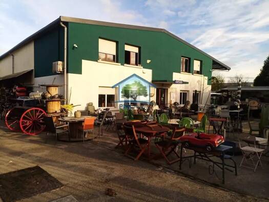 Local commercial à vendre 875 000 € 797 m² de surface de vente Sainte-Savine 10300