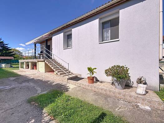 Maison à vendre 317 000 € 5 pièces 3 chambres 92 m² 1 554 m² de terrain Blyes 01150