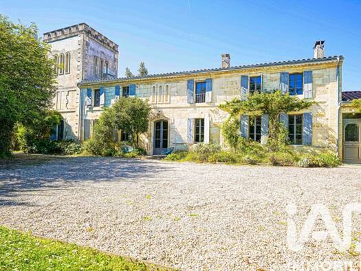 Maison à vendre 734 000 € 10 pièces 7 chambres 400 m² 4 500 m² de terrain Soussans 33460