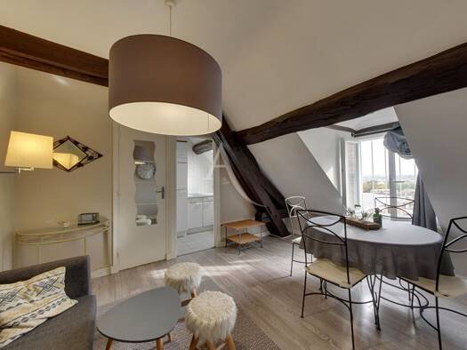 Appartement à vendre 72 000 € 2 pièces 1 chambre 22 m² Étage 3/3 Saint Germain-Hôtel de Ville-Saint Pierre Auxerre 89000