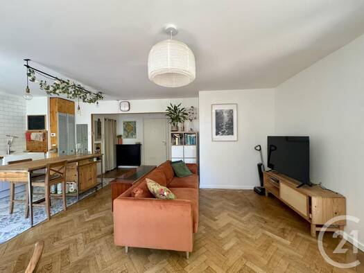Appartement à vendre 289 000 € 3 pièces 2 chambres 74 m² 2ème étage Charpennes-Tonkin Villeurbanne 69100