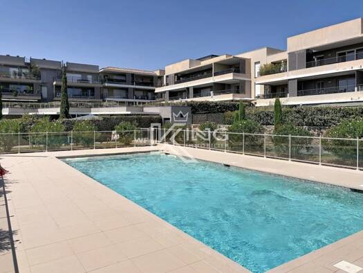 Appartement à vendre 375 000 € 3 pièces 2 chambres 67 m² RDC/2 Counillier Valescure Fréjus 83600