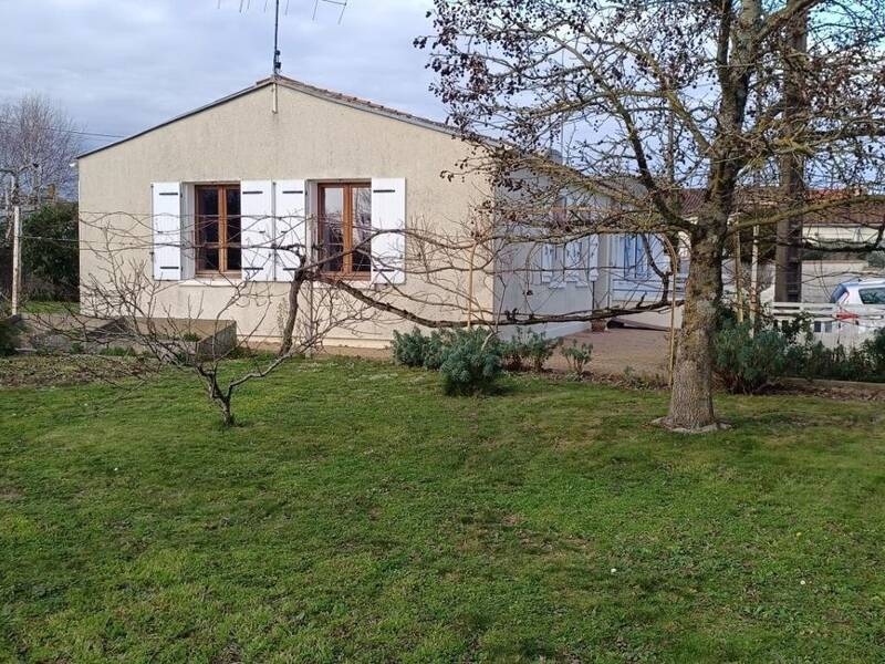 Maison à vendre, 61m², SURGERES