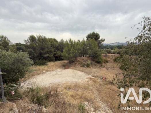 Terrain constructible viabilisé à vendre 190 000 € 1 397 m² de terrain Aramon 30390