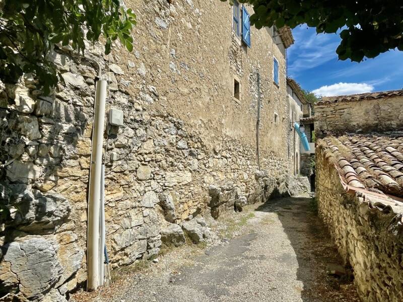 Maison à vendre, 140m², LUSSAN