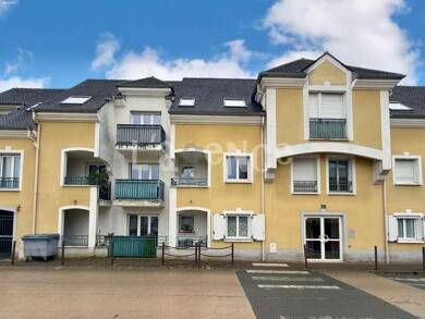 Appartement à vendre 174 000 € 2 pièces 1 chambre 52 m² Dernier étage, Étage 2/2 Centre Sud Claye-Souilly 77410