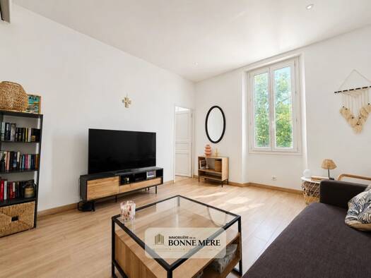 Appartement à vendre 171 000 € 2 pièces 1 chambre 42 m² Étage 1/2 Saint Barnabé Marseille 12ème arrondissement 13012
