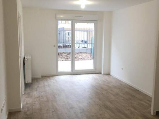 Appartement à louer 952 € 2 pièces 41,2 m² RDC Bas Longchamps Bagneux 92220