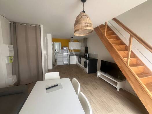 Duplex à louer 860 € 3 pièces 2 chambres 44 m² Étage 3/3 Petit Caporal Saint Nazaire 44600