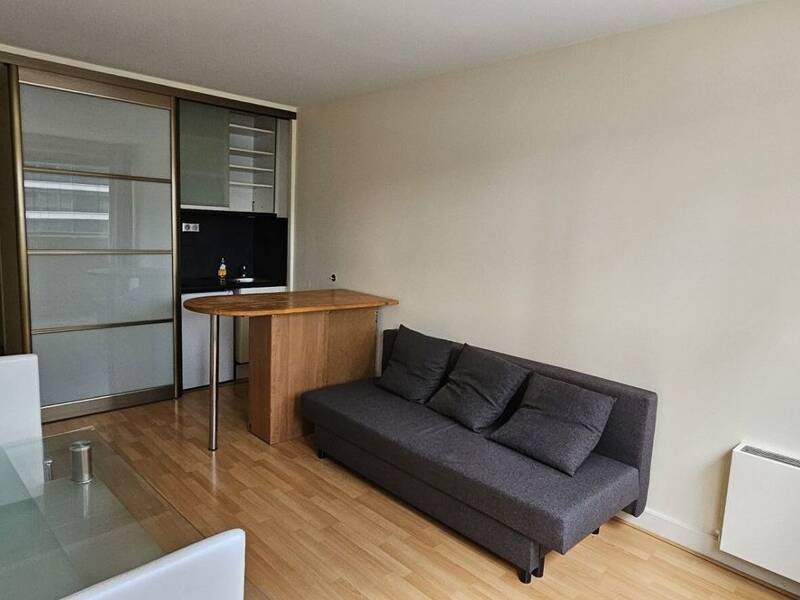 Maison à louer, 22m², COURBEVOIE