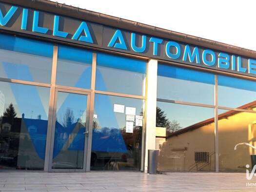 Local d'activités à vendre 77 000 € 335 m² d'espace de stockage Ouest Saint-Arnoult-en-Yvelines 78730