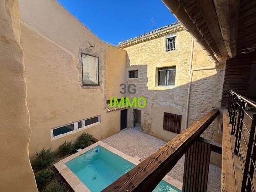 Maison à vendre 299 000 € 5 pièces 3 chambres 113 m² 150 m² de terrain Uzès 30700
