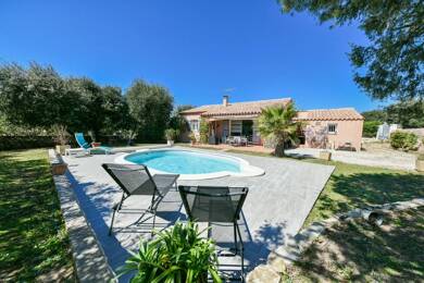 Maison de plain-pied à vendre 445 000 € 5 pièces 3 chambres 95,3 m² 710 m² de terrain Centre Est Uzès 30700