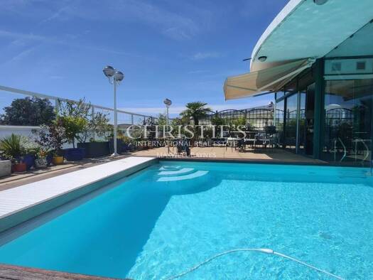 Appartement à vendre 1 300 000 € 9 pièces 4 chambres 173 m² Étage 3/3 Les Minimes-Tasdon La Rochelle 17000