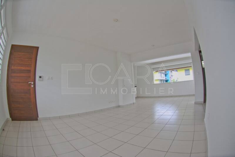 Maison à louer, 52m², CAYENNE