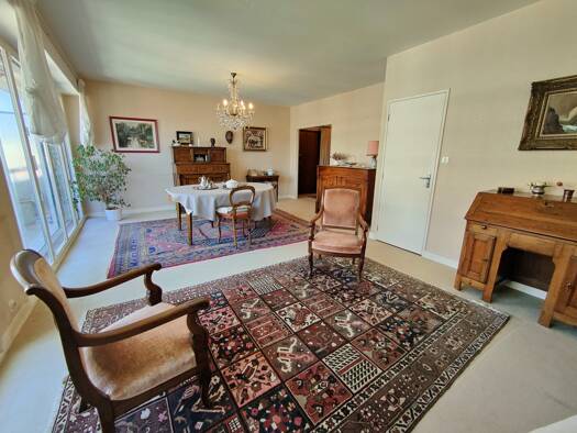 Appartement à vendre 192 600 € 4 pièces 3 chambres 113,3 m² 4ème étage Poitiers 86000