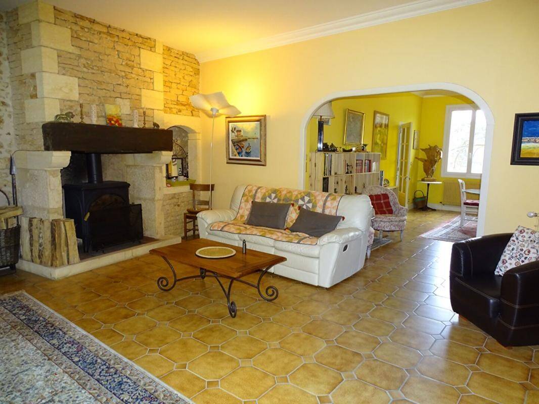 Maison à vendre, 196m², MONTIGNAC