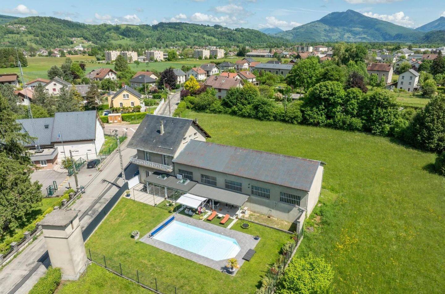 Maison à vendre, 114m², SAINT LAURENT DU PONT