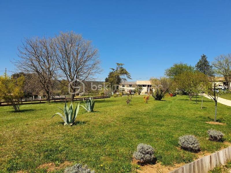 Maison à vendre, 260m², SAINT JULIEN DE PEYROLAS