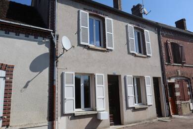 Maison à vendre 120 000 € 4 pièces 3 chambres 115 m² 232 m² de terrain Gy-les-Nonains 45220