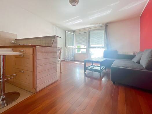 Appartement à louer 1 000 € 2 pièces 1 chambre 49,4 m² 1er étage Le Fresnay-Vieux Pays Sartrouville 78500