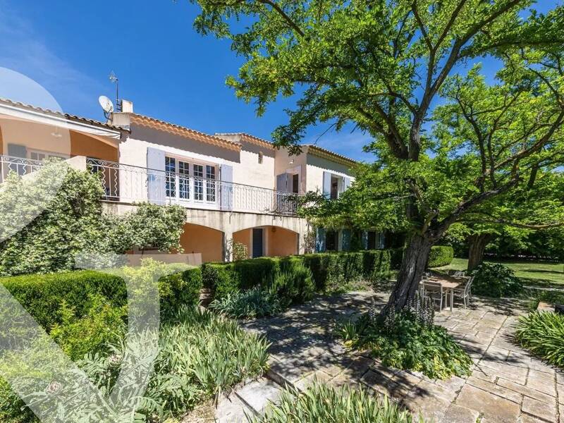 Maison à vendre, 257m², FONTVIEILLE