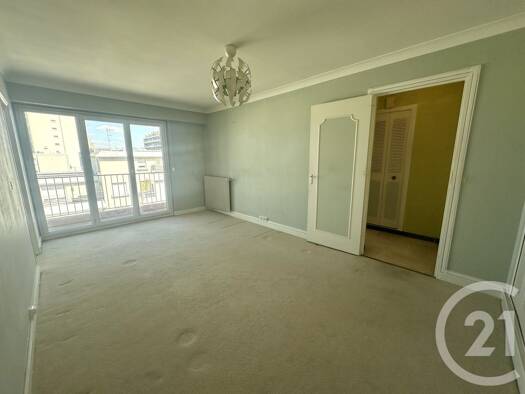 Appartement à vendre 141 500 € 2 pièces 1 chambre 42,7 m² Étage 5/5 Épinay-sur-Seine 93800