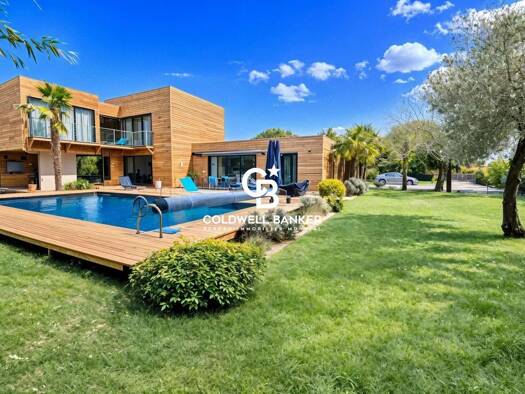 Villa à vendre 1 600 000 € 8 pièces 6 chambres 247 m² 2 503 m² de terrain Lege Bourg Lège-Cap-Ferret 33950