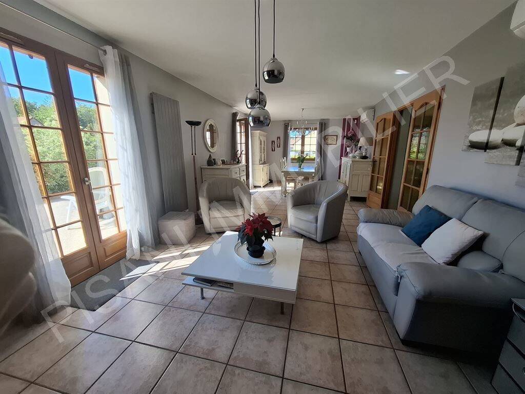 Maison à vendre, 111m², SAINT GILLES DE LA NEUVILLE