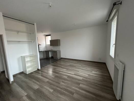 Appartement à louer 600 € 3 pièces 2 chambres 68 m² 1er étage Villelongue-de-la-Salanque 66410