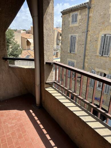 Appartement à louer 719 € 2 pièces 47,1 m² Étage 2/5 Centre Ville Salon de Provence 13300